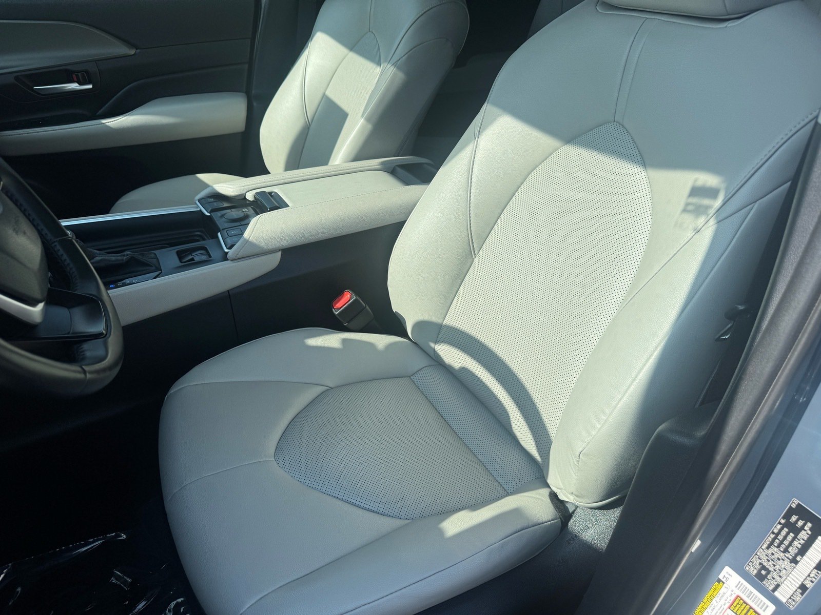 2025 Toyota Grand Highlander XLE — photo 13 thumbnail