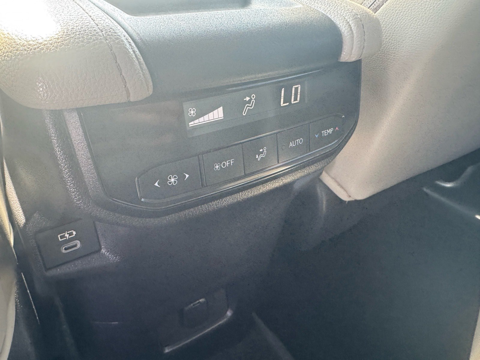 2025 Toyota Grand Highlander XLE — photo 16 thumbnail
