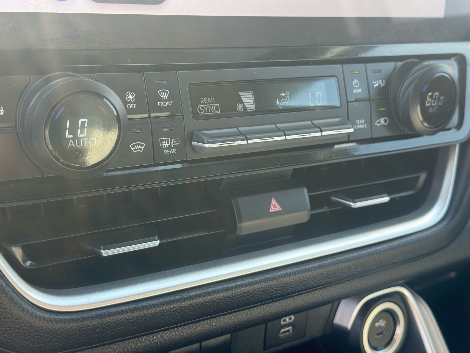 2025 Toyota Grand Highlander XLE — photo 26 thumbnail