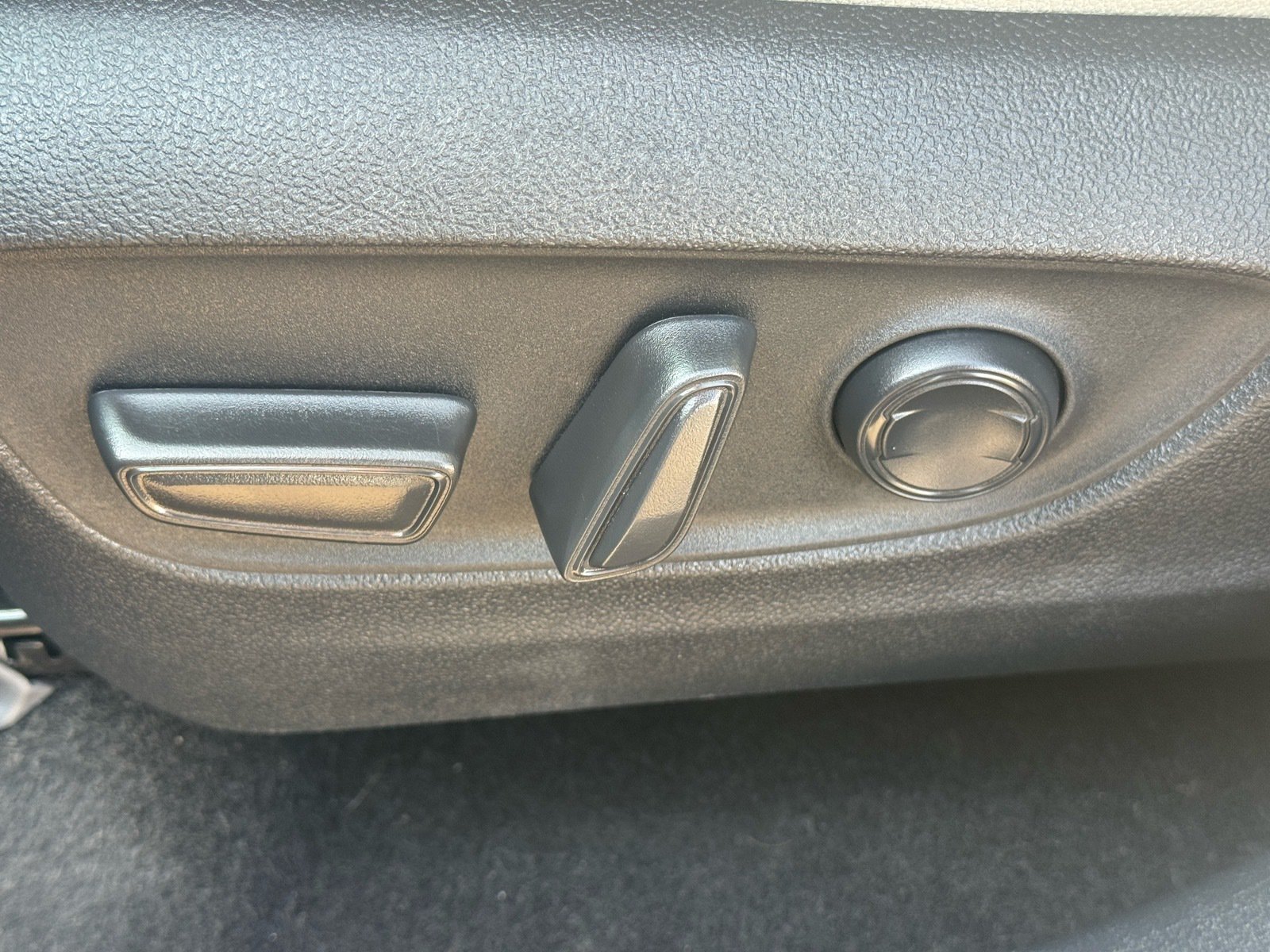 2025 Toyota Grand Highlander XLE — photo 32 thumbnail
