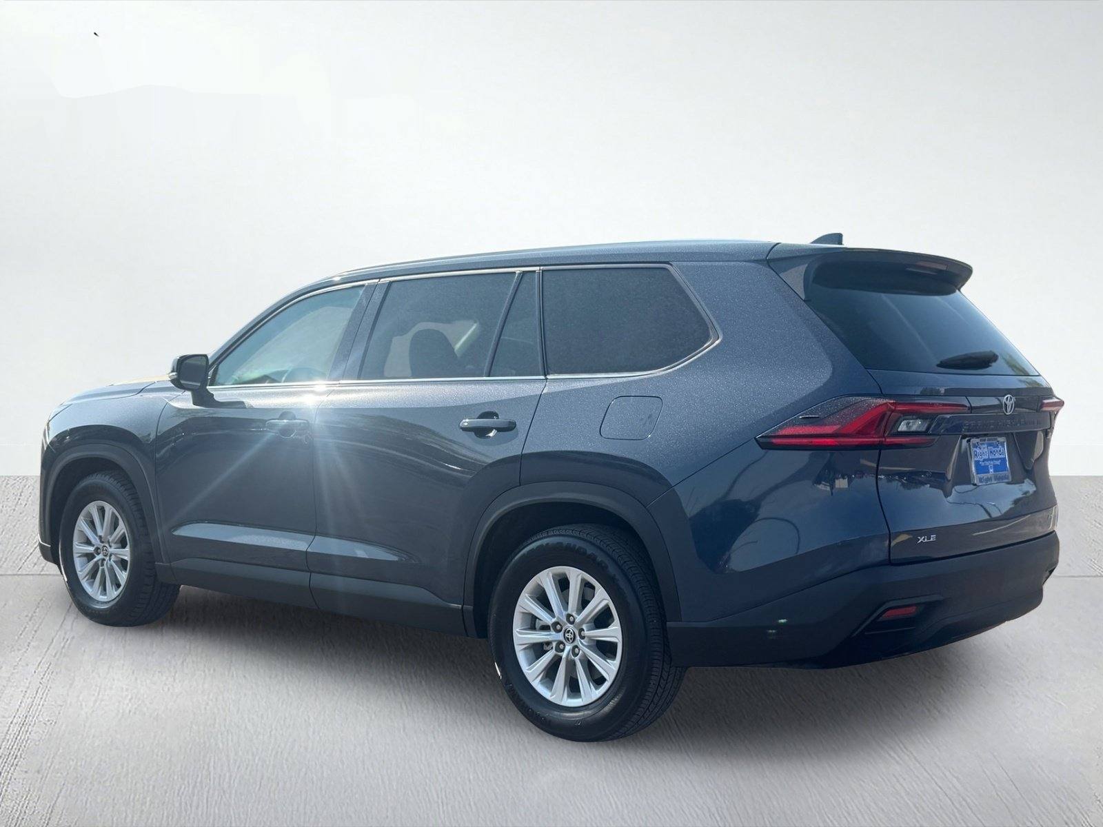 2025 Toyota Grand Highlander XLE — photo 4 thumbnail