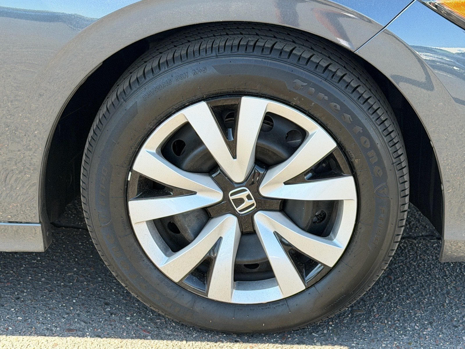 2025 Honda Civic LX — photo 10 thumbnail