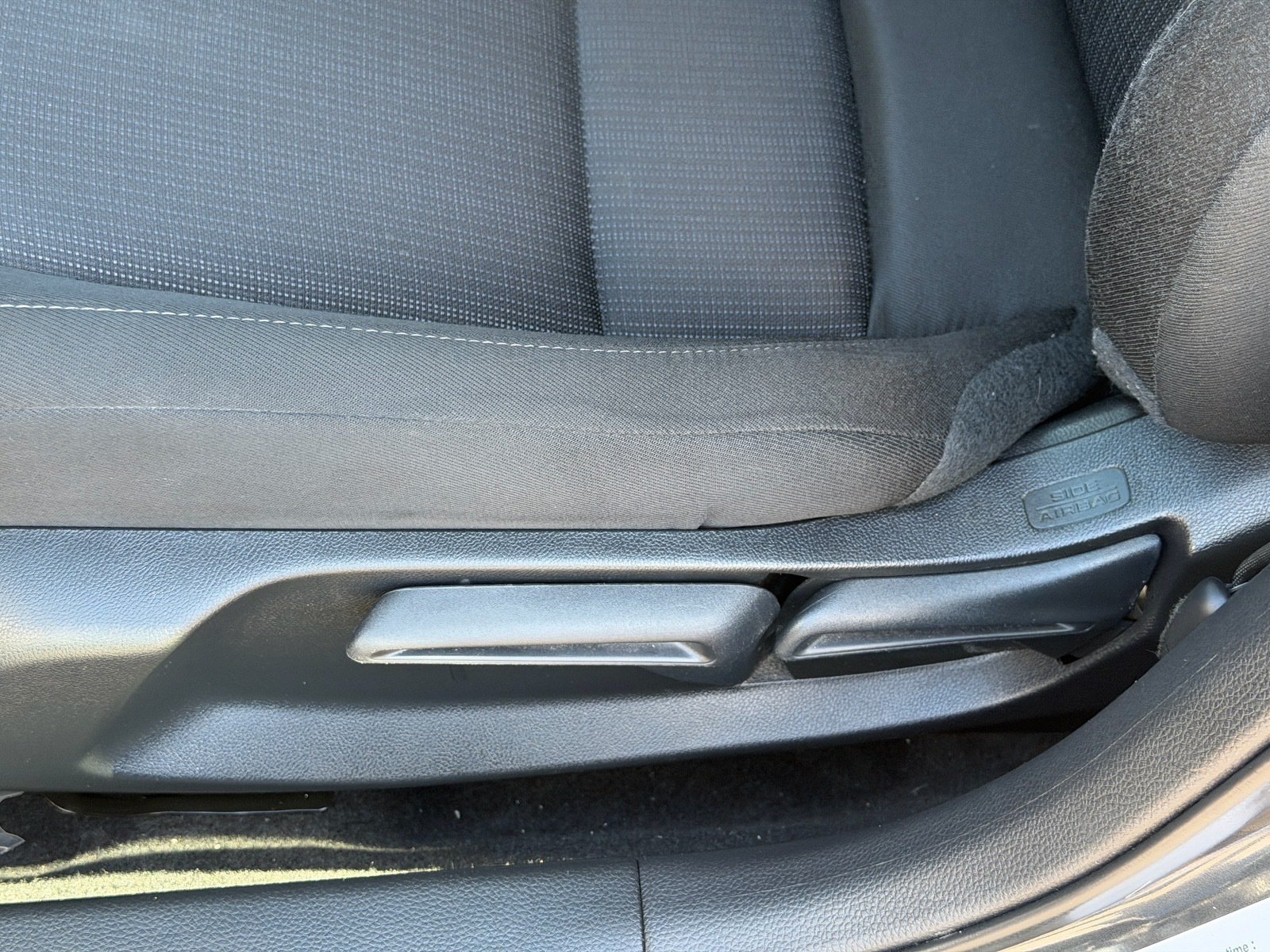 2025 Honda Civic LX — photo 16 thumbnail