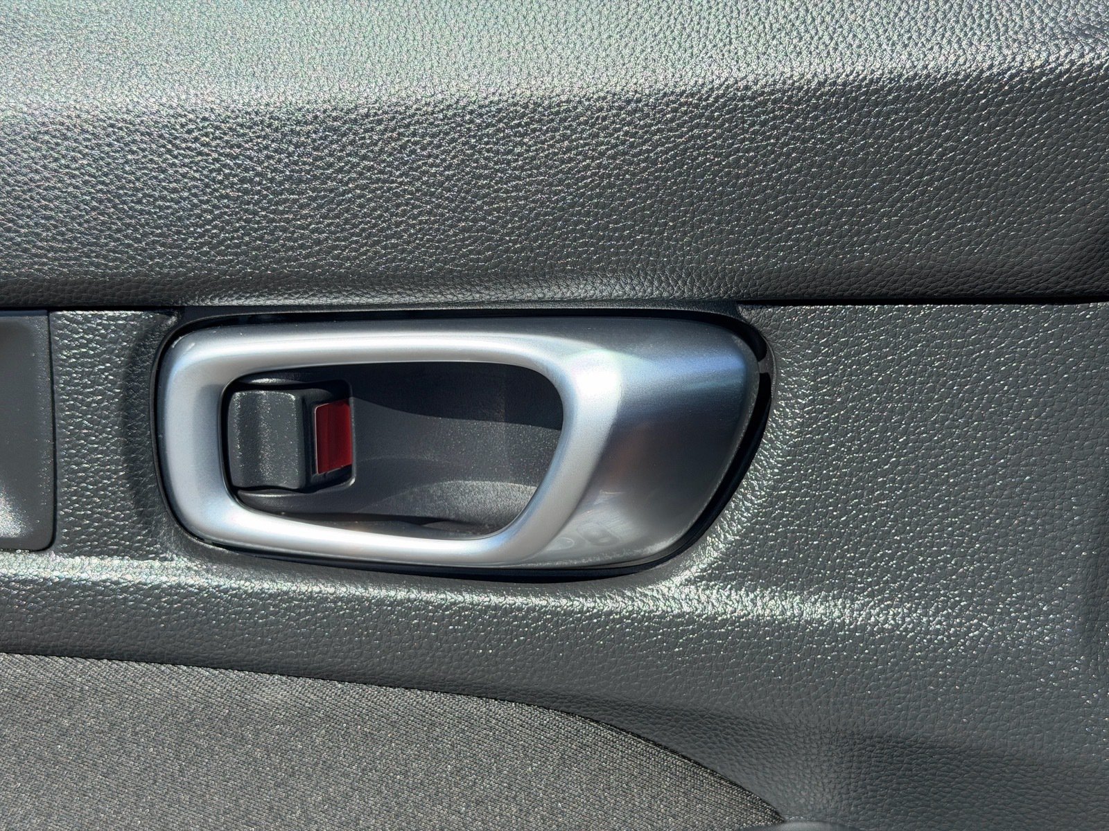 2025 Honda Civic LX — photo 18 thumbnail