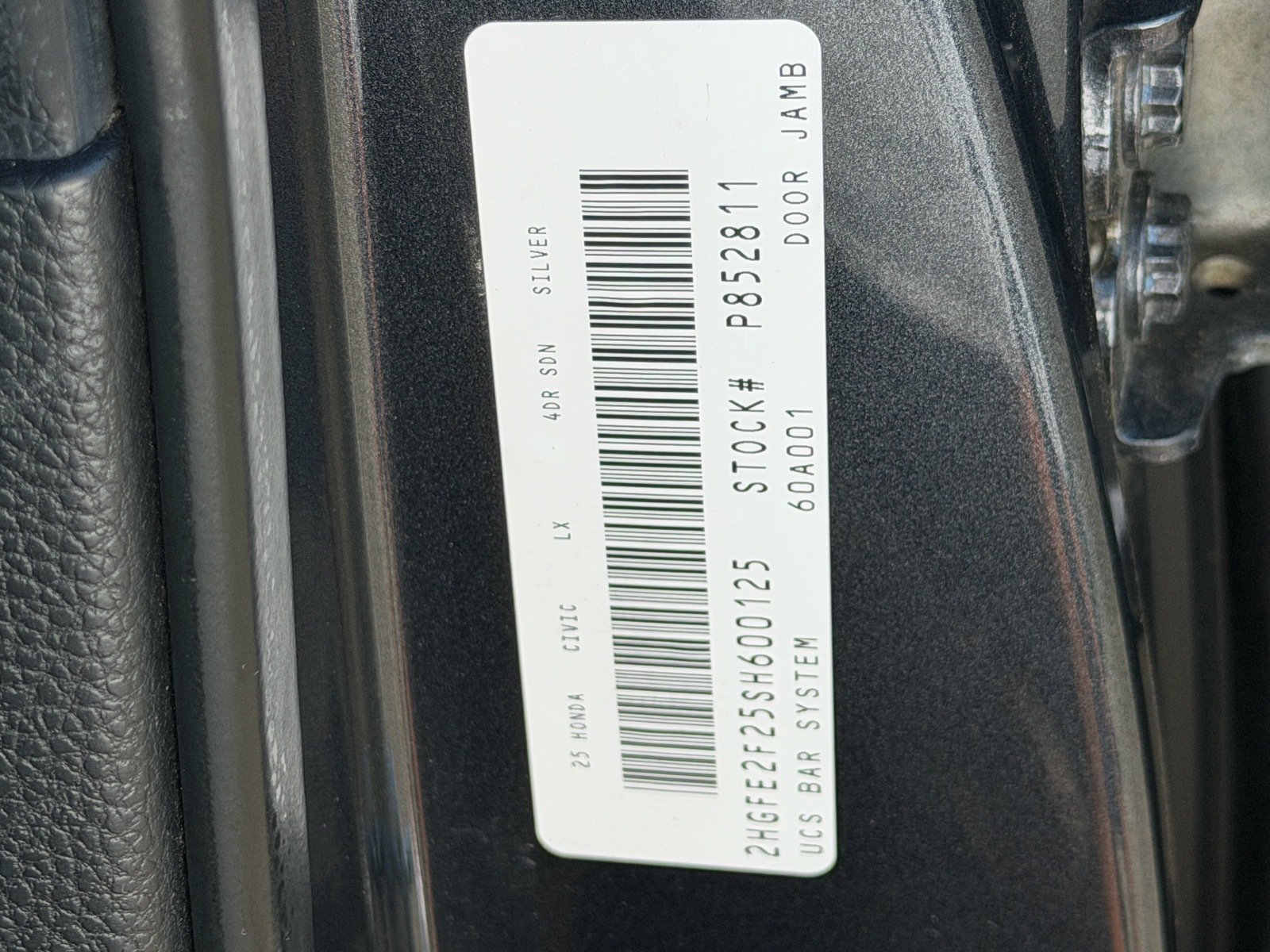 2025 Honda Civic LX — photo 32 thumbnail