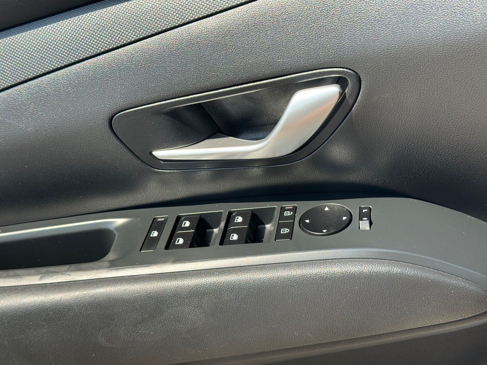 2025 Hyundai Tucson SEL — photo 31 thumbnail