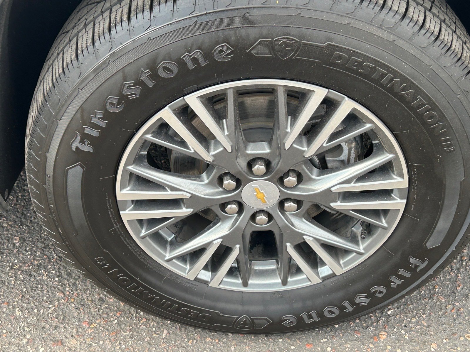 2025 Chevrolet Traverse LT — photo 10 thumbnail