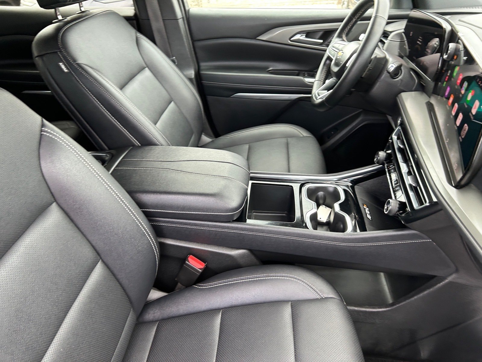 2025 Chevrolet Traverse LT — photo 12 thumbnail