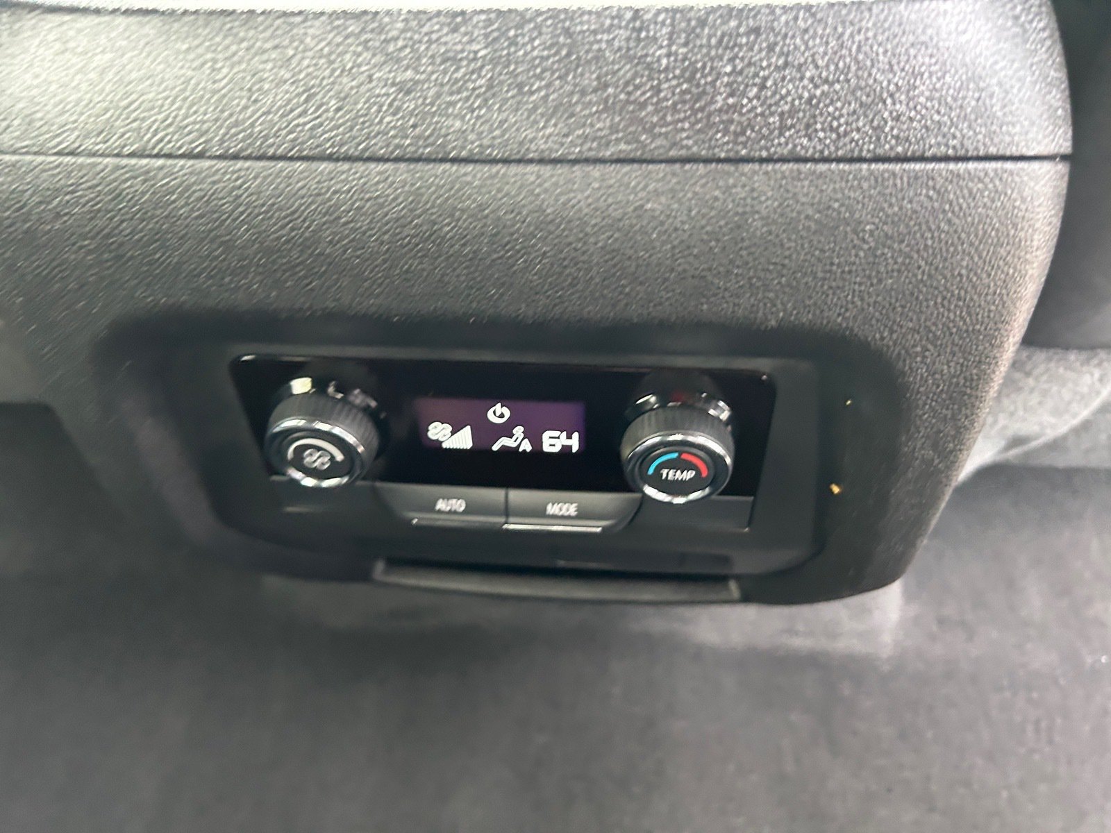 2025 Chevrolet Traverse LT — photo 16 thumbnail