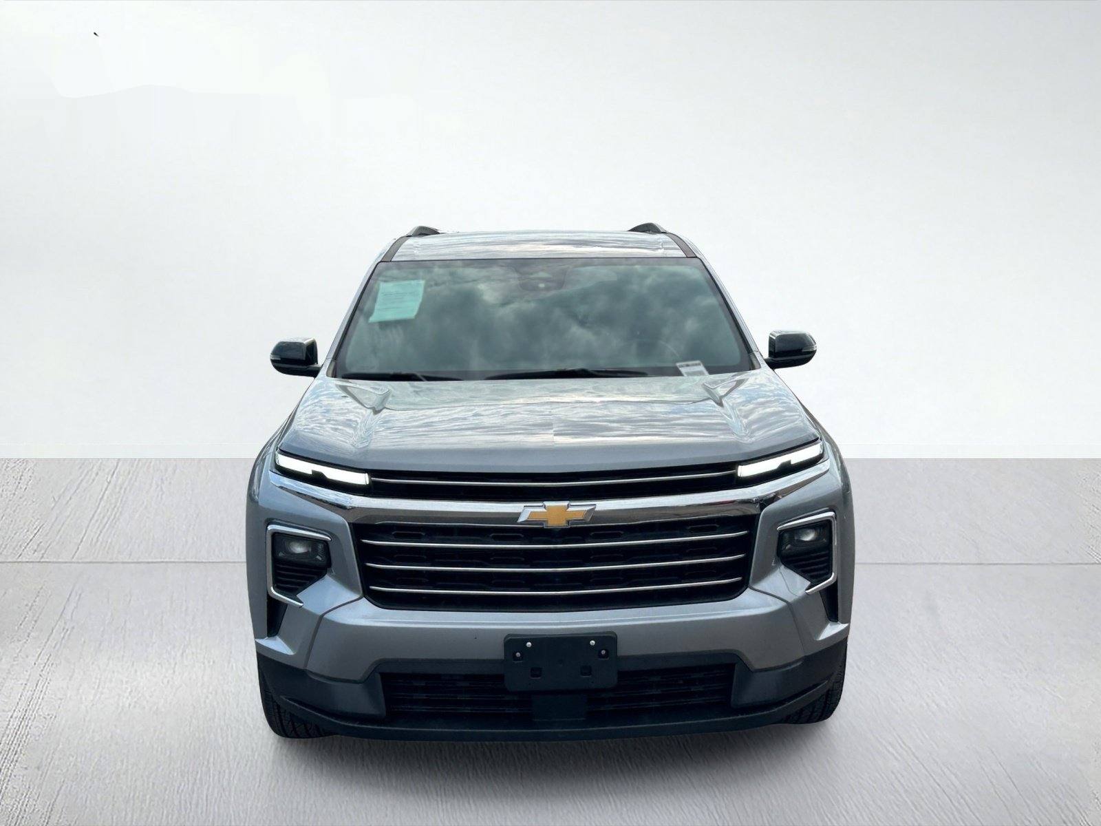 2025 Chevrolet Traverse LT — photo 8 thumbnail