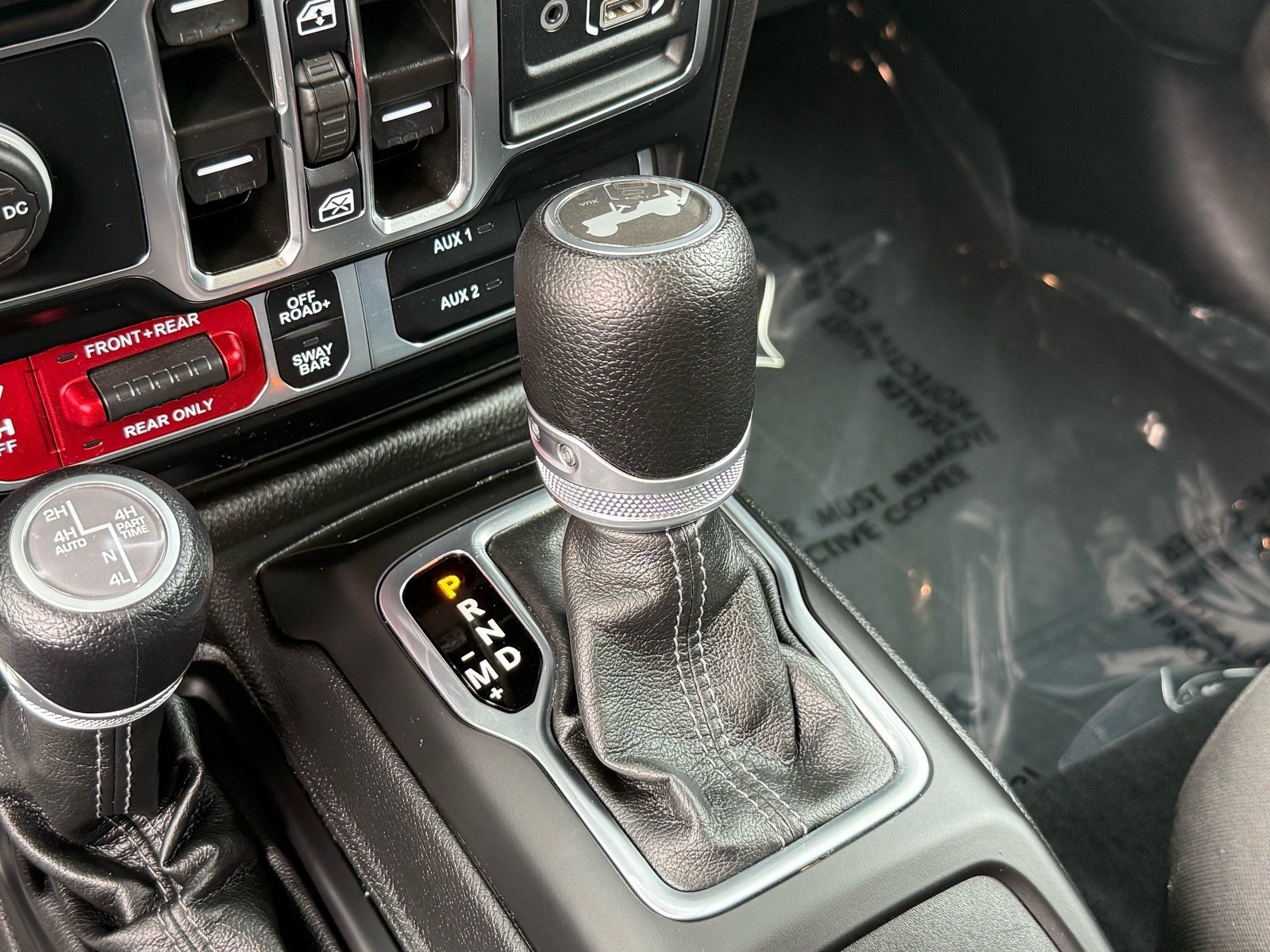2024 Jeep Wrangler Rubicon 4xe — photo 24 thumbnail