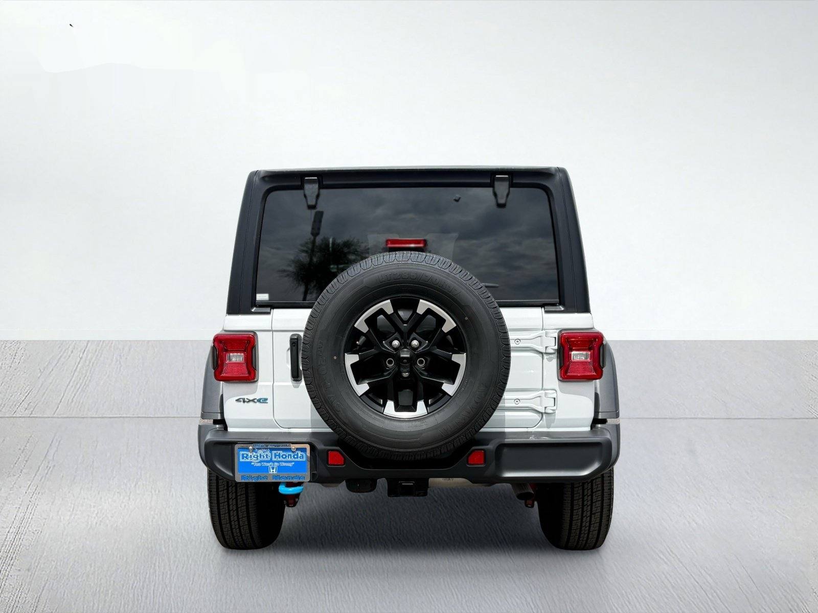 2024 Jeep Wrangler Rubicon 4xe — photo 6 thumbnail