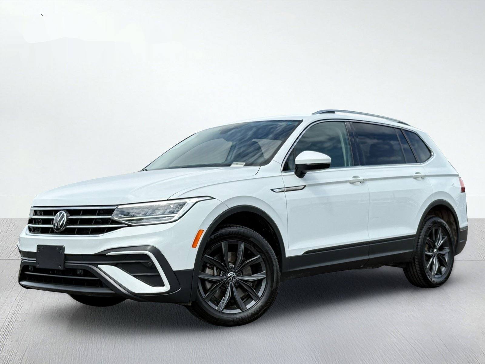2024 Volkswagen Tiguan 2.0T SE — photo 2 thumbnail
