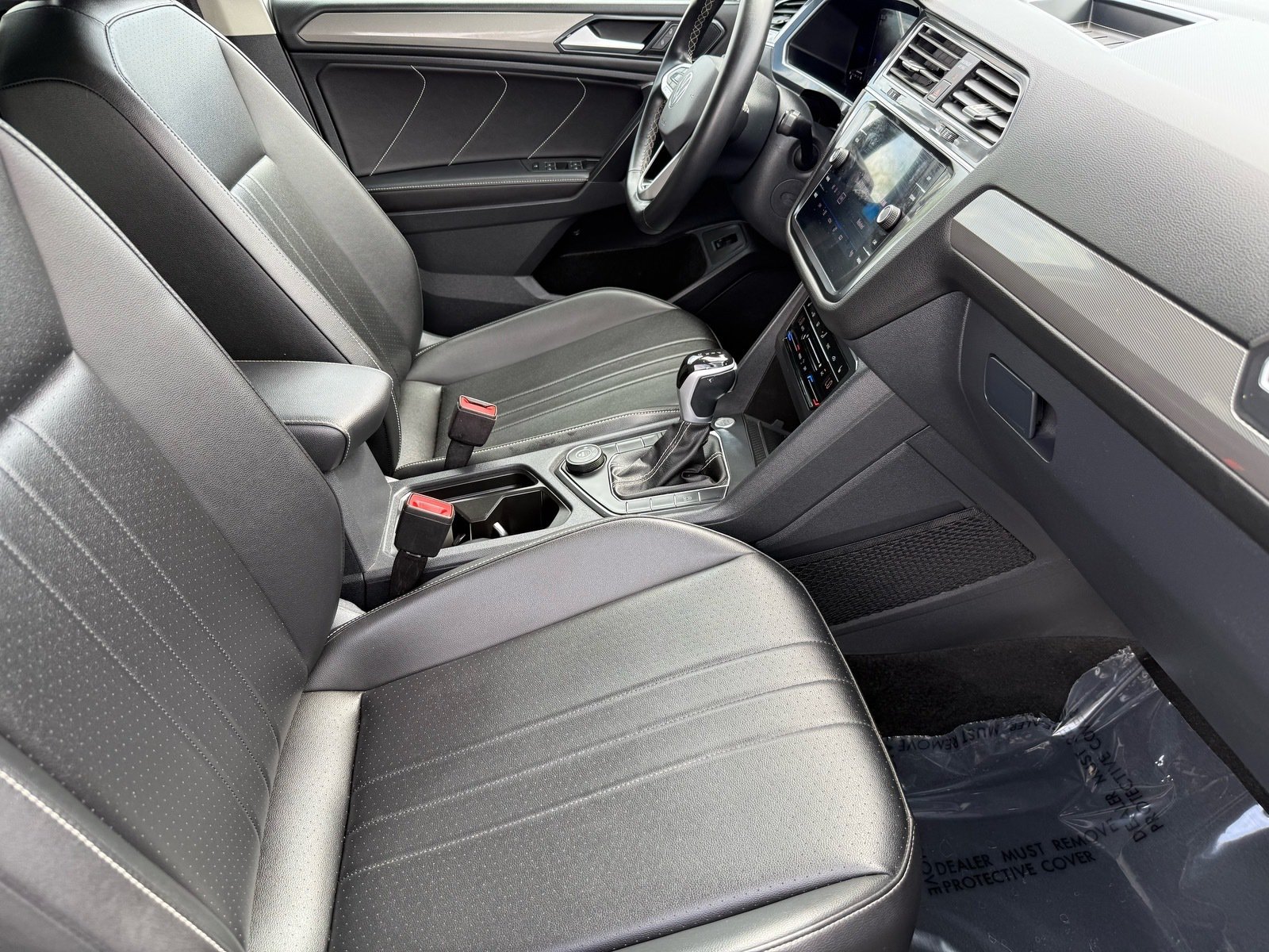 2024 Volkswagen Tiguan 2.0T SE — photo 29 thumbnail
