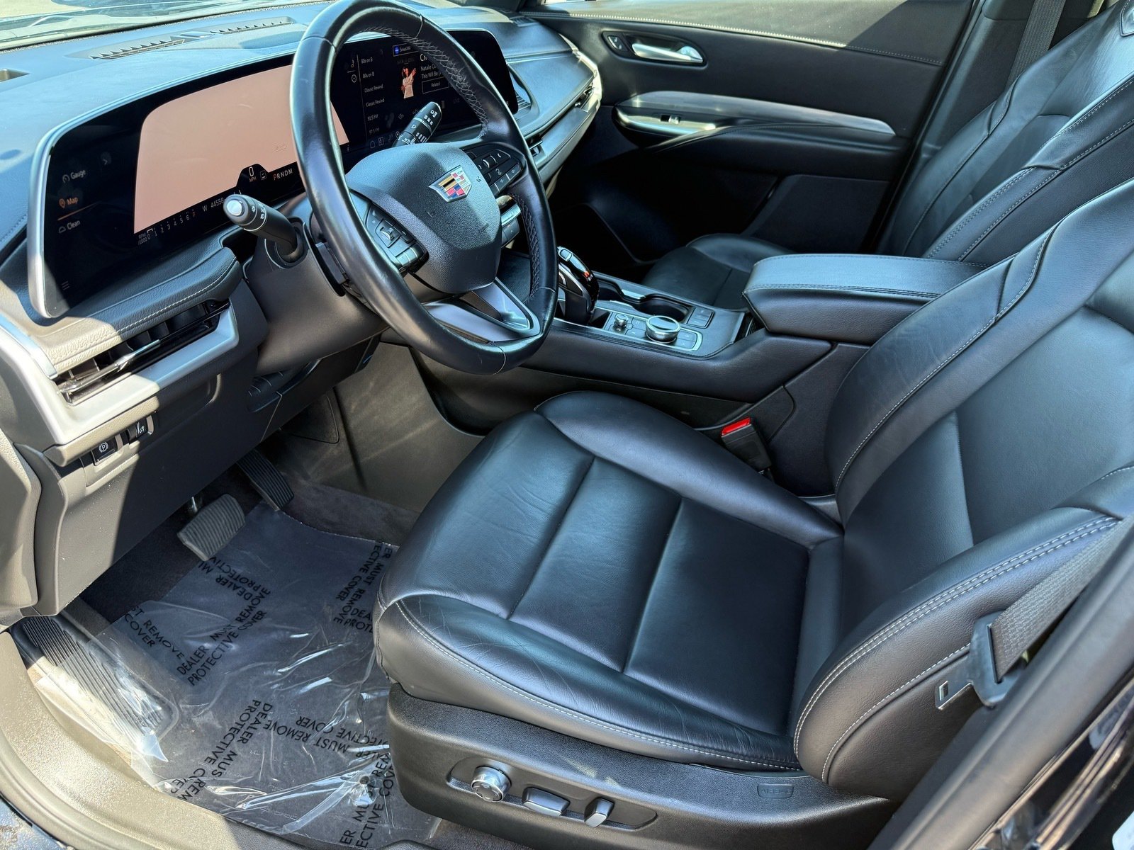2025 Cadillac XT4 Premium Luxury — photo 11 thumbnail