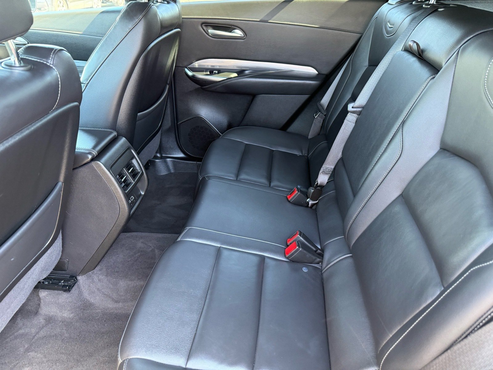 2025 Cadillac XT4 Premium Luxury — photo 26 thumbnail