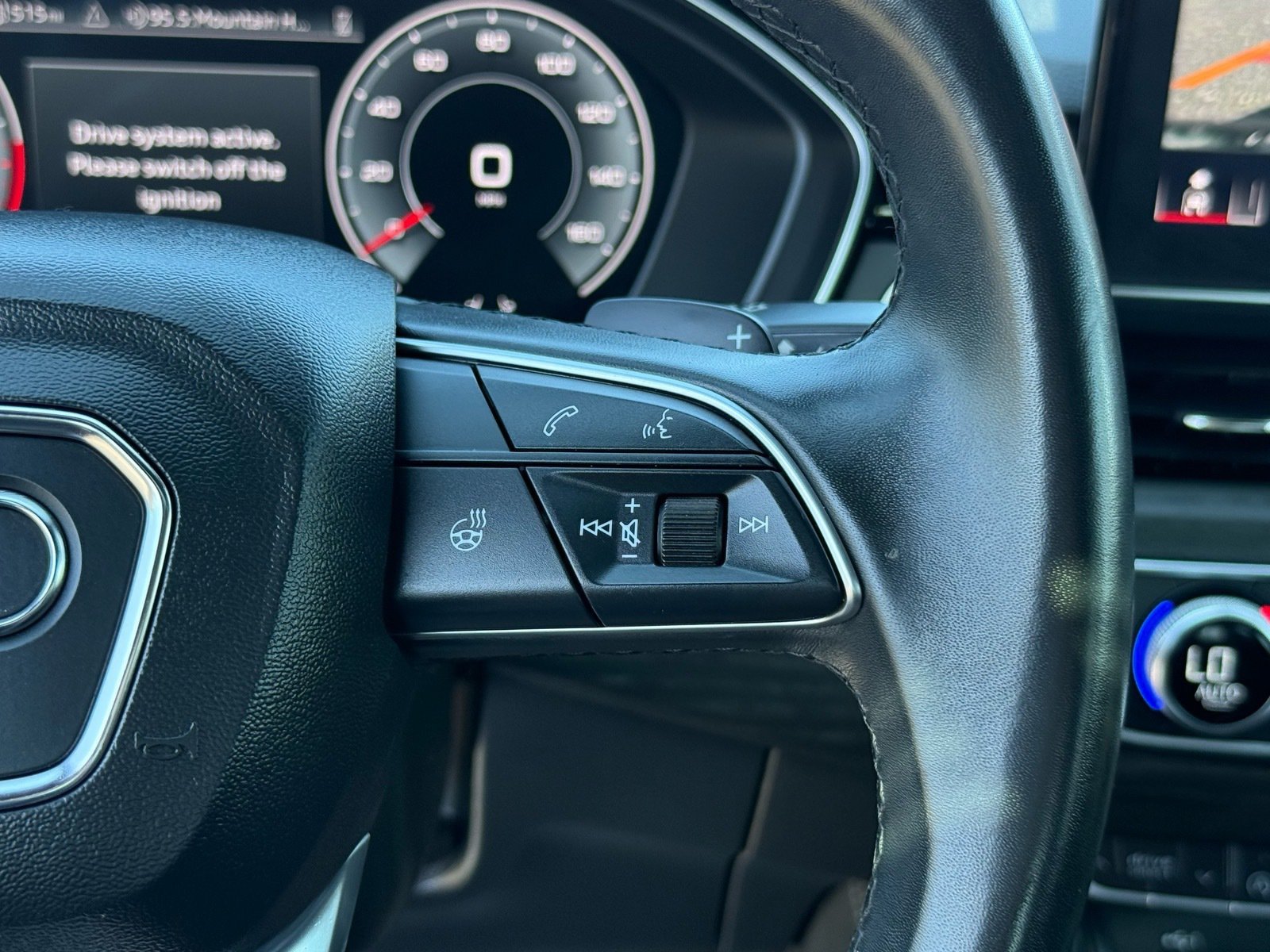 2024 Audi A4 45 S line Premium Plus — photo 17 thumbnail