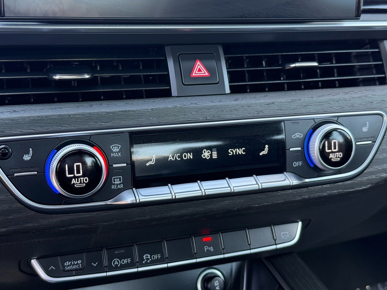 2024 Audi A4 45 S line Premium Plus — photo 22 thumbnail