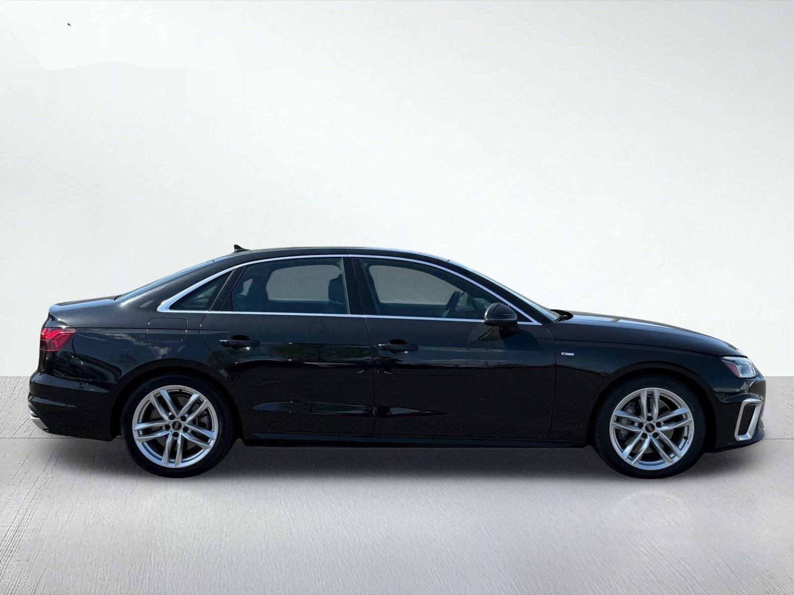 2024 Audi A4 45 S line Premium Plus — photo 8 thumbnail