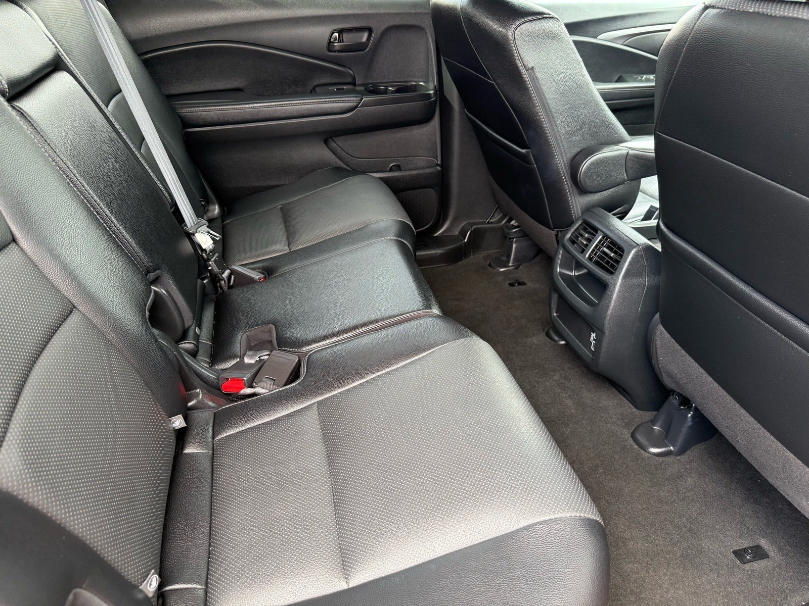2022 Honda Passport EX-L — photo 28 thumbnail