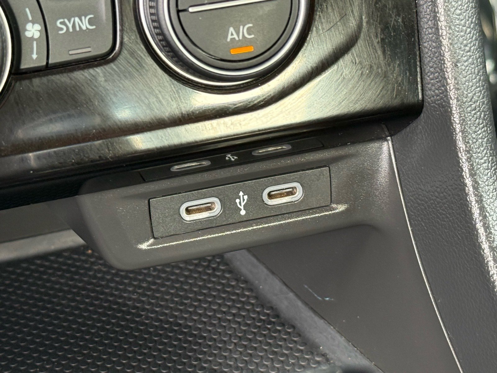 2024 Volkswagen Jetta 1.5T SE — photo 23 thumbnail