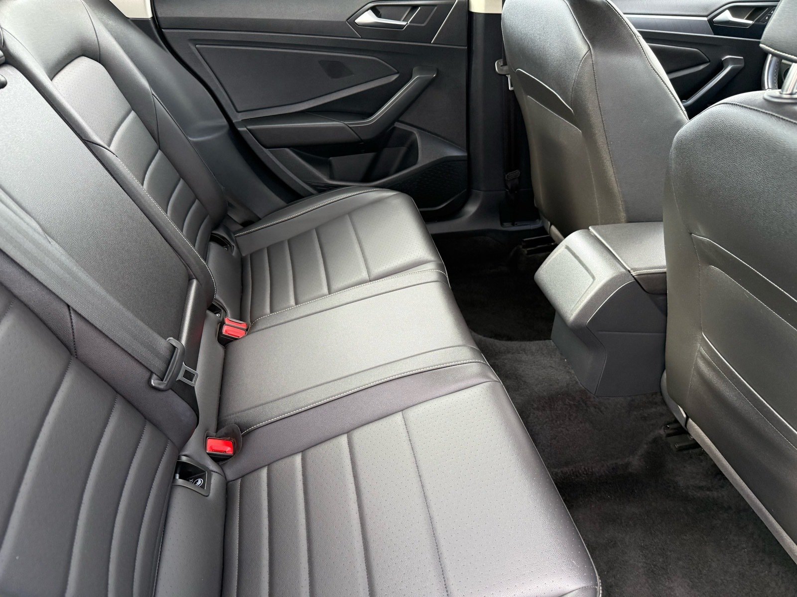 2024 Volkswagen Jetta 1.5T SE — photo 28 thumbnail