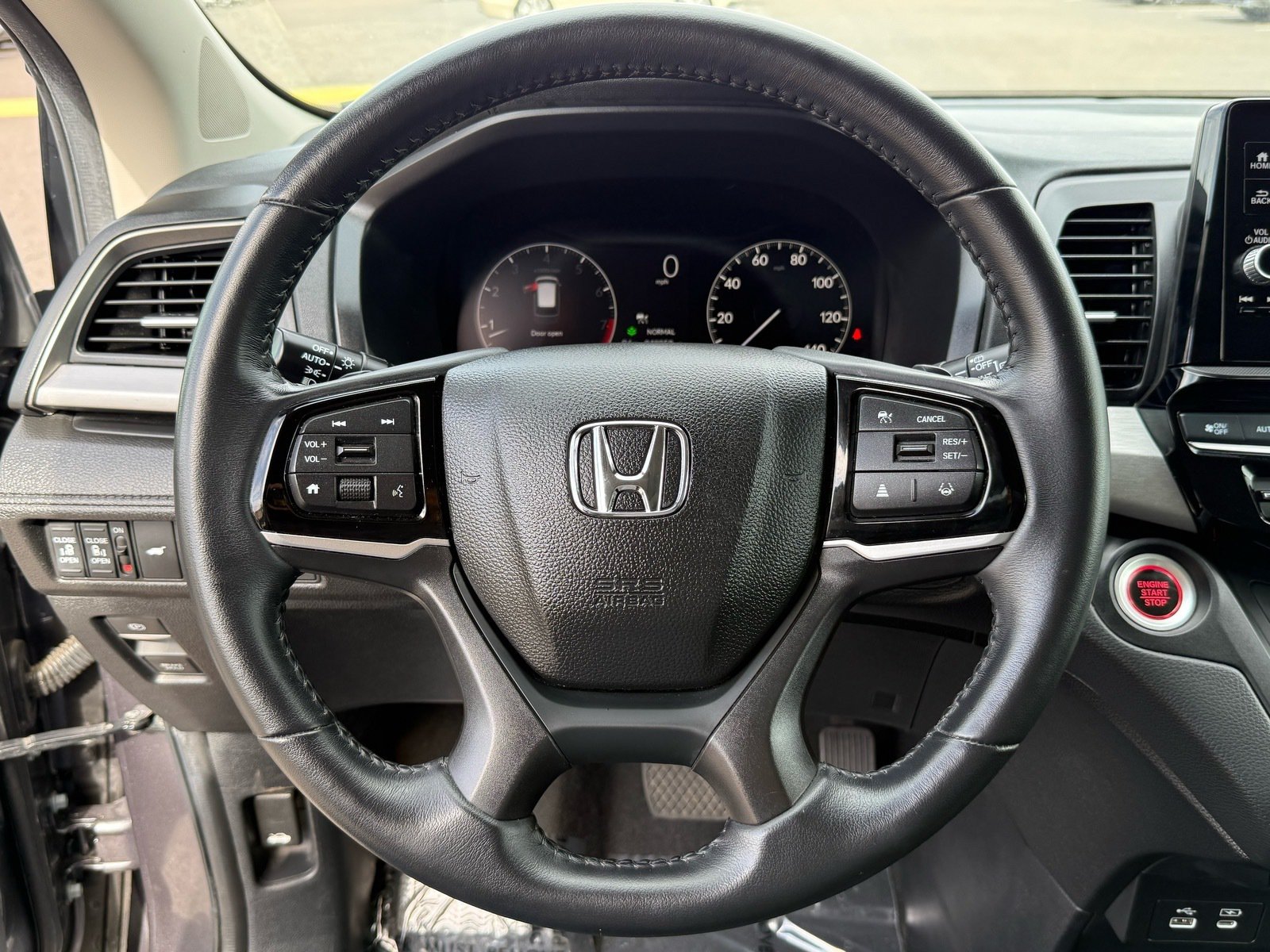 2025 Honda Odyssey EX-L — photo 15 thumbnail