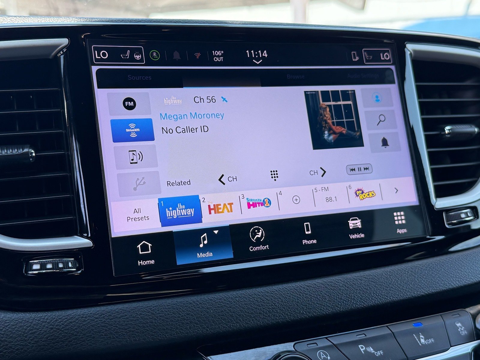 2025 Chrysler Pacifica Select — photo 20 thumbnail