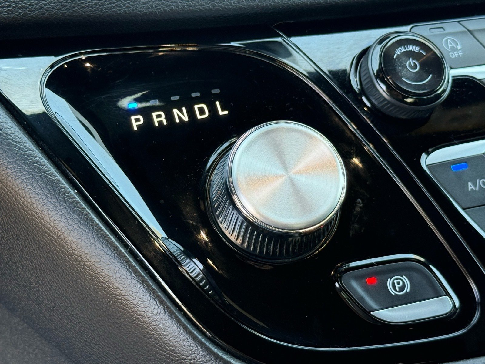 2025 Chrysler Pacifica Select — photo 23 thumbnail