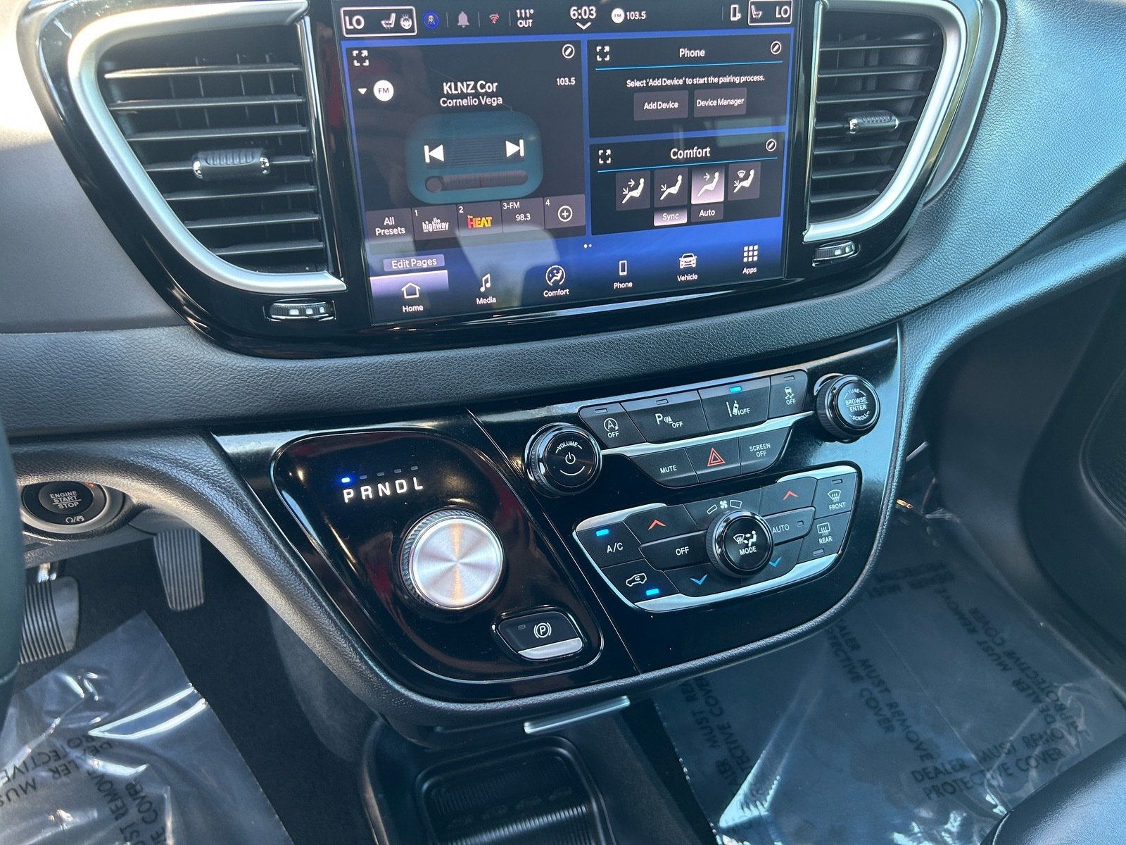 2025 Chrysler Pacifica Select — photo 22 thumbnail