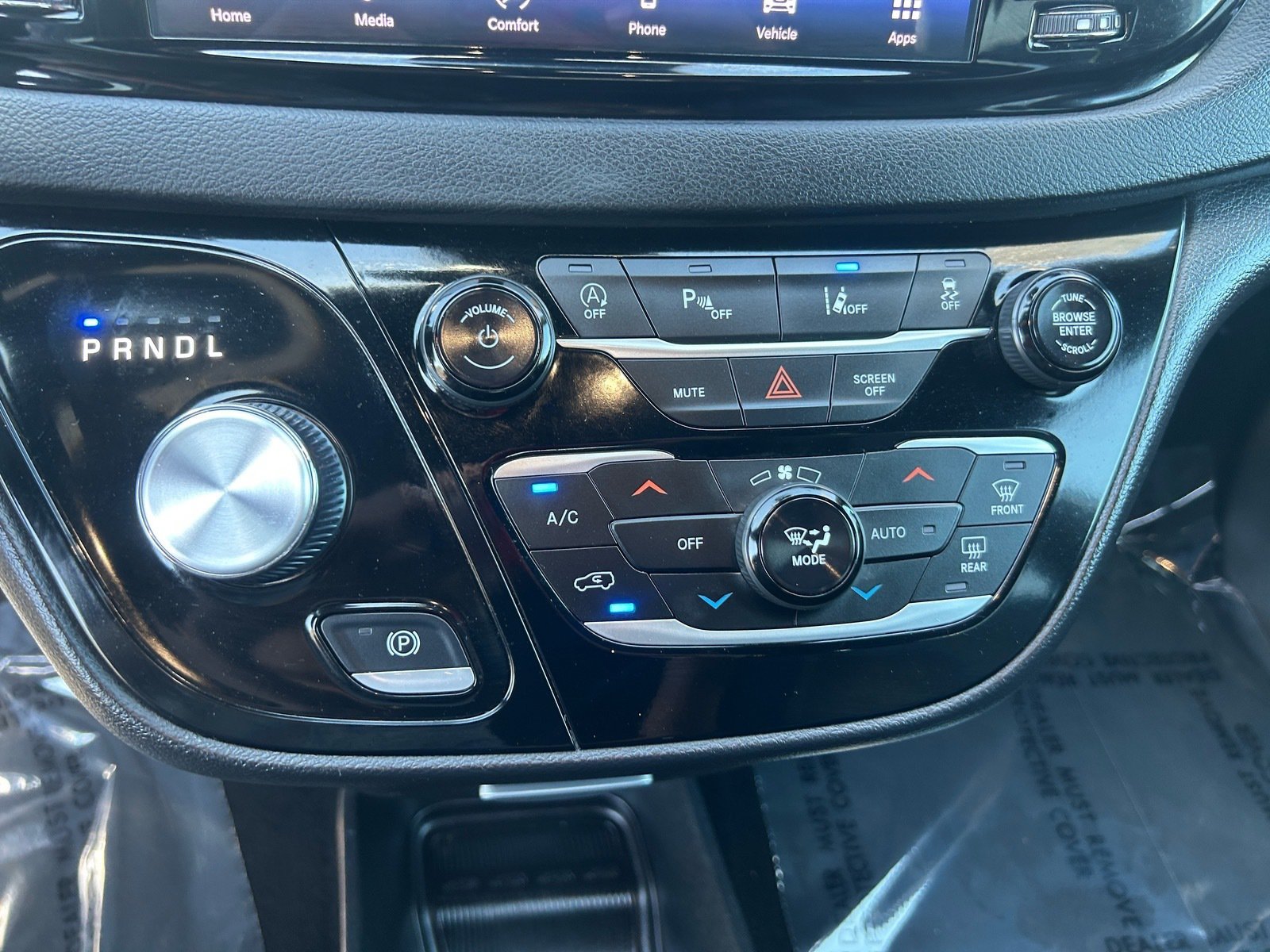 2025 Chrysler Pacifica Select — photo 24 thumbnail