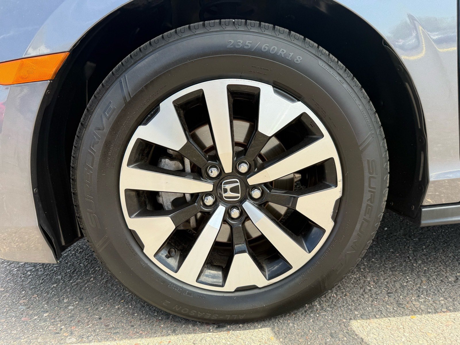 2025 Honda Odyssey EX-L — photo 10 thumbnail