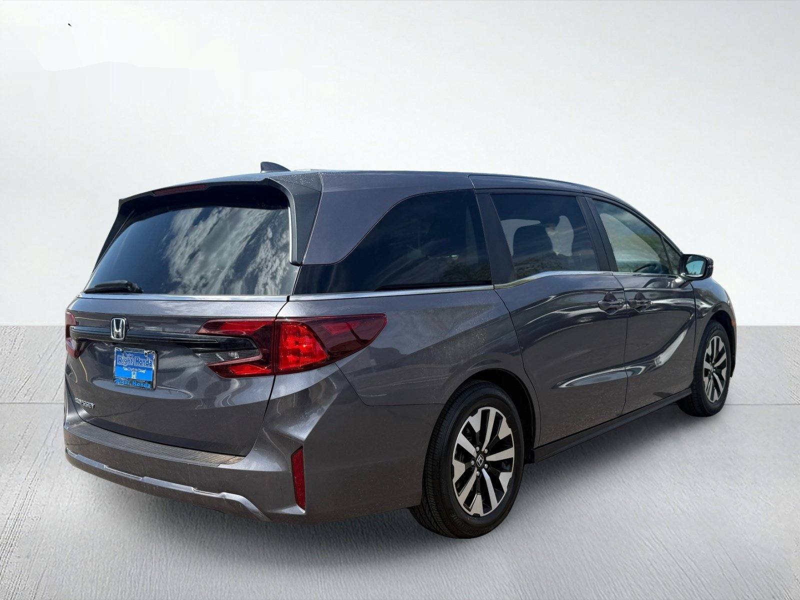 2025 Honda Odyssey EX-L — photo 7 thumbnail