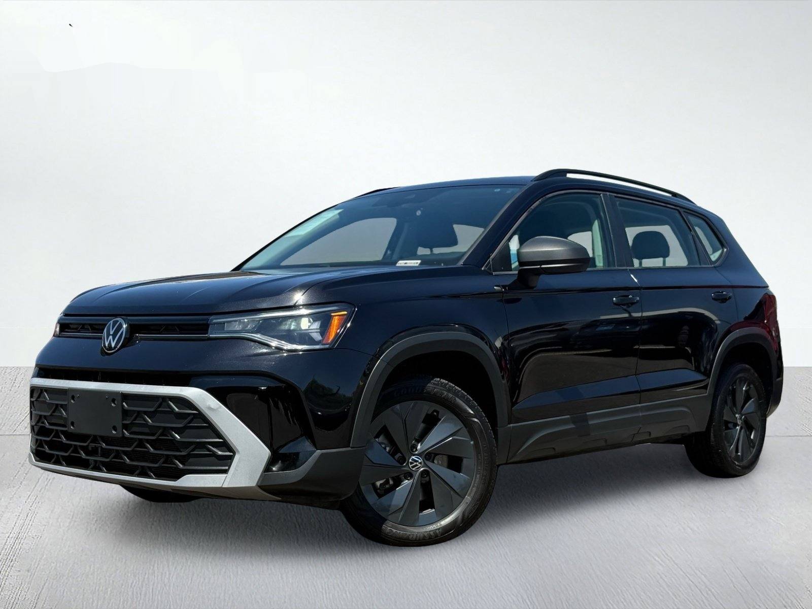 2025 Volkswagen Taos 1.5T S — photo 2 thumbnail