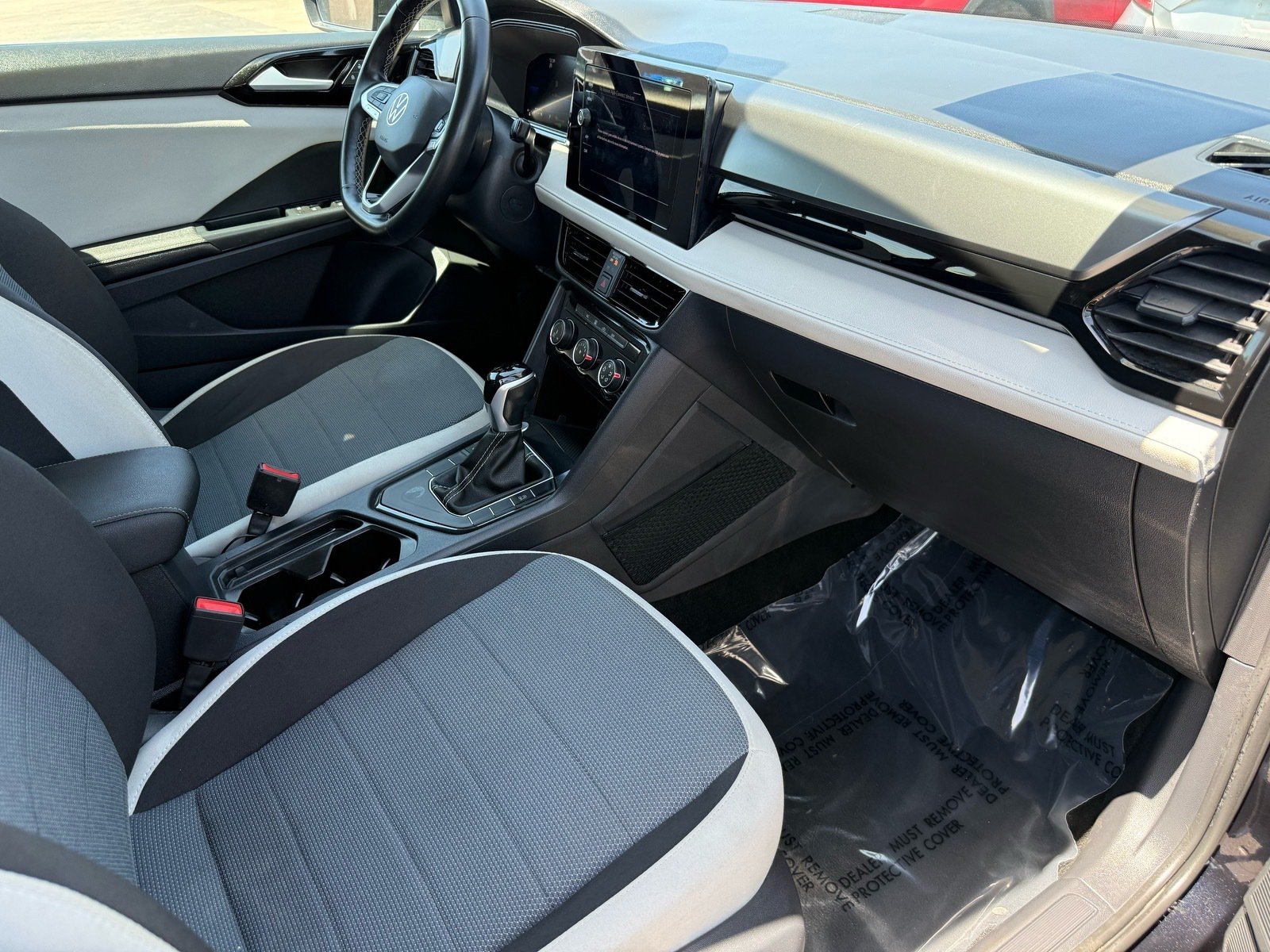 2025 Volkswagen Taos 1.5T S — photo 29 thumbnail