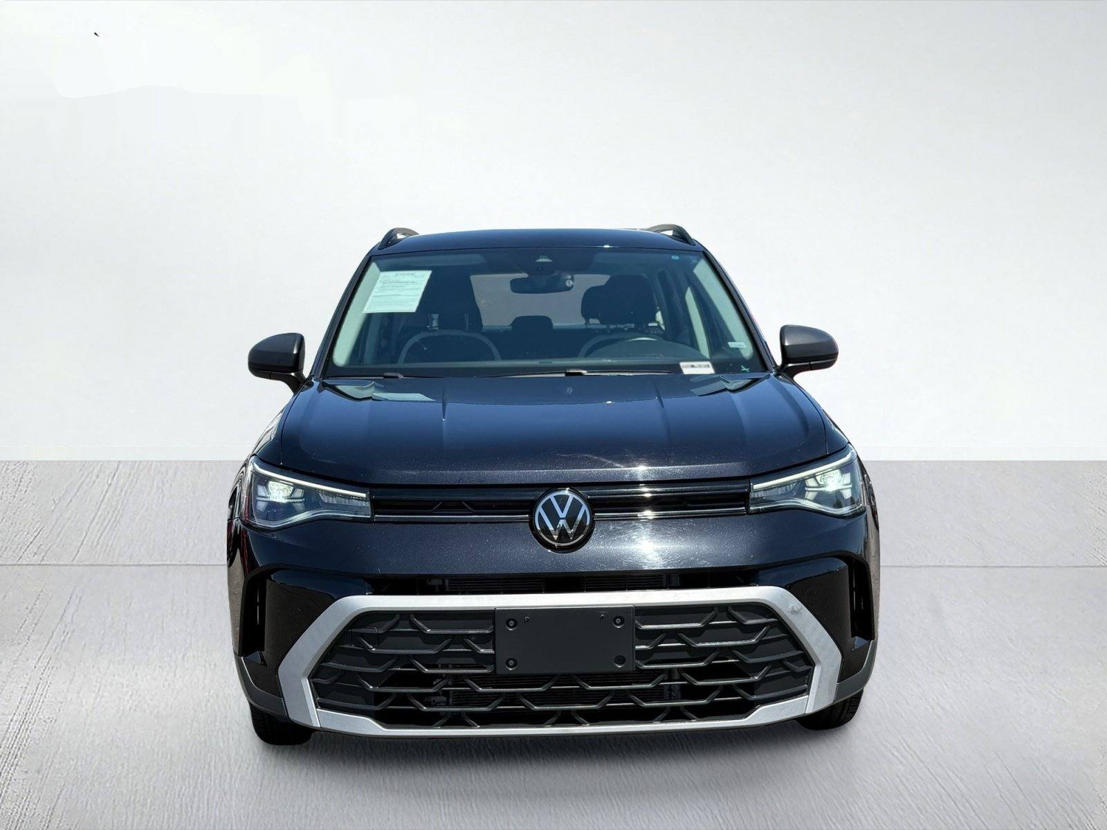 2025 Volkswagen Taos 1.5T S — photo 5 thumbnail