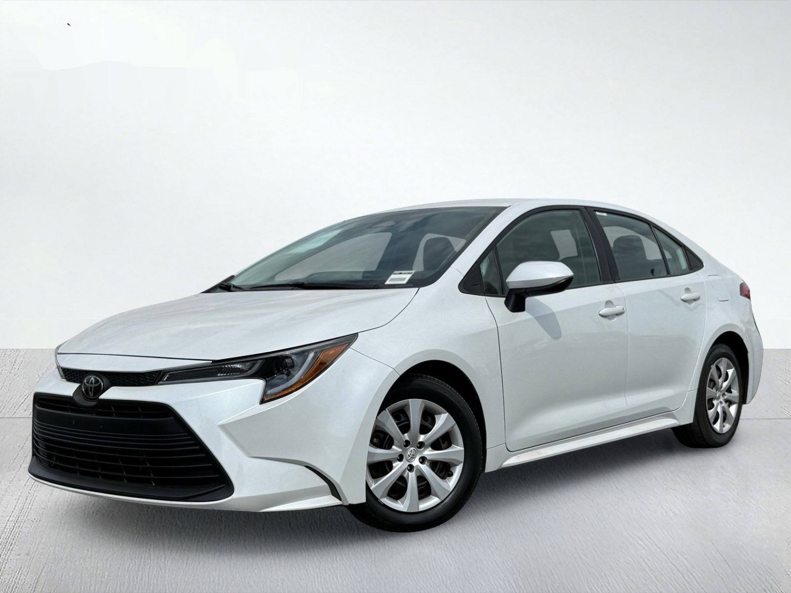 2025 Toyota Corolla LE — photo 2 thumbnail