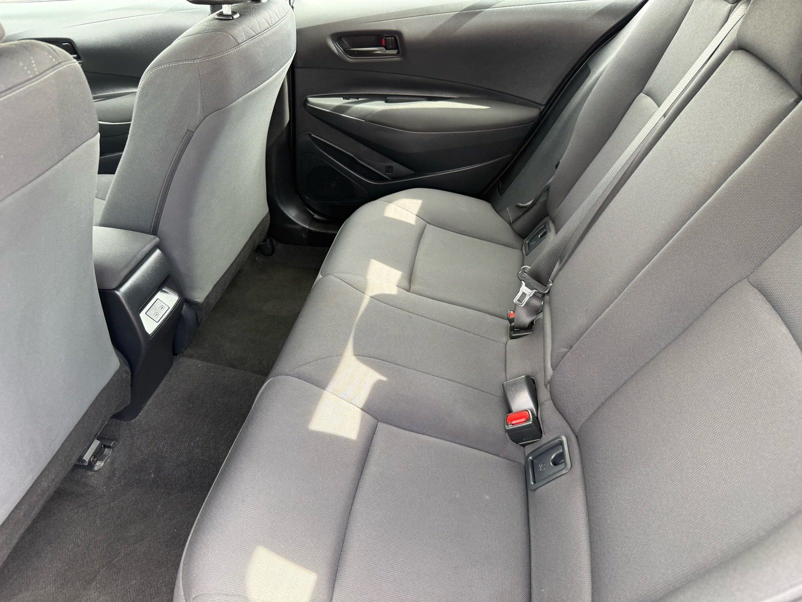 2025 Toyota Corolla LE — photo 25 thumbnail