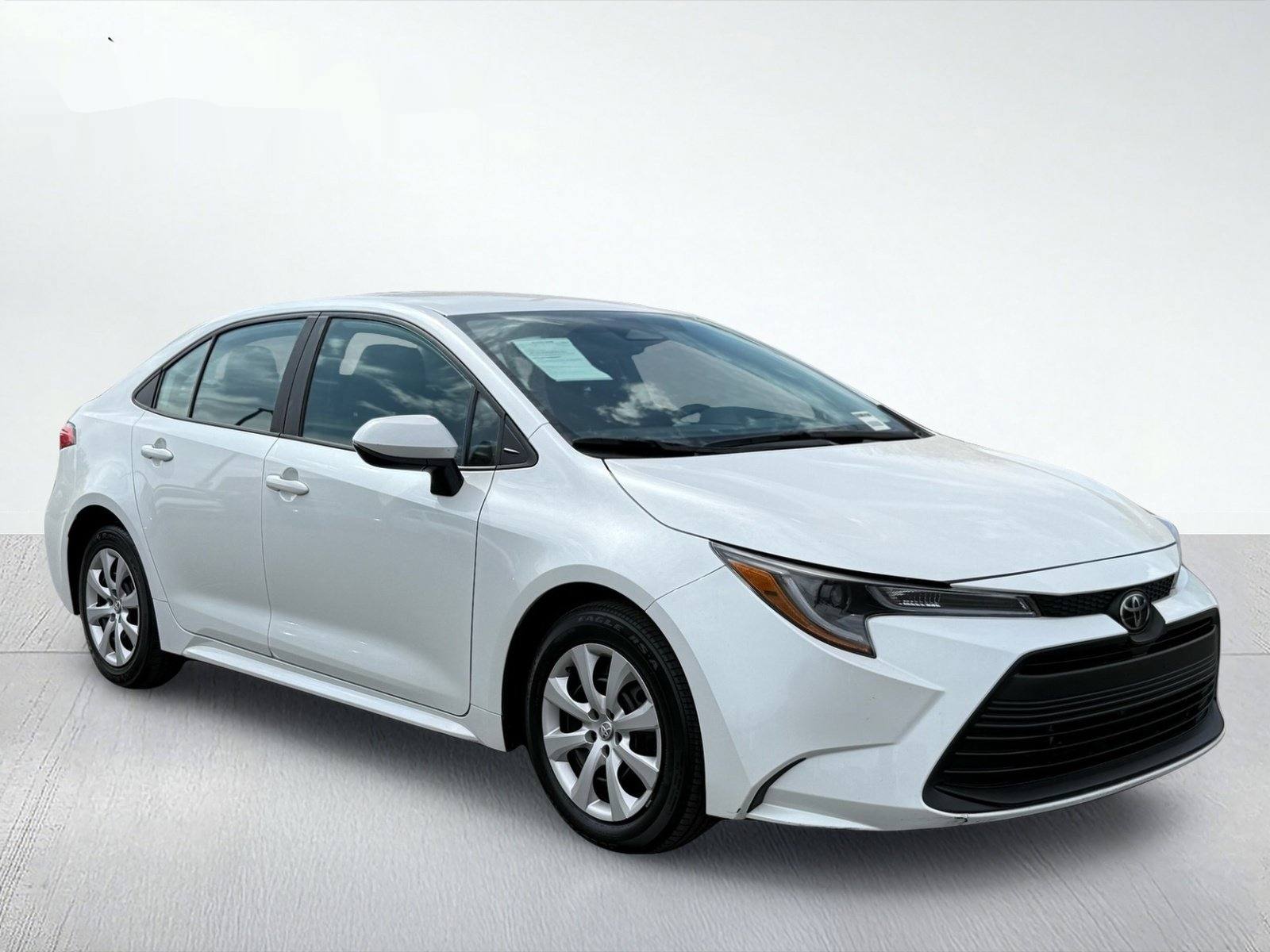 2025 Toyota Corolla LE — photo 9 thumbnail