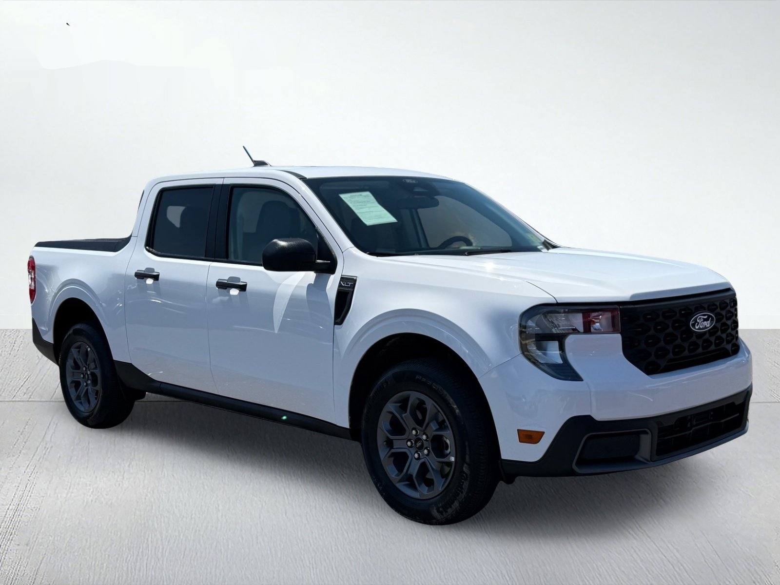 2026 Ford Maverick XLT — photo 9 thumbnail