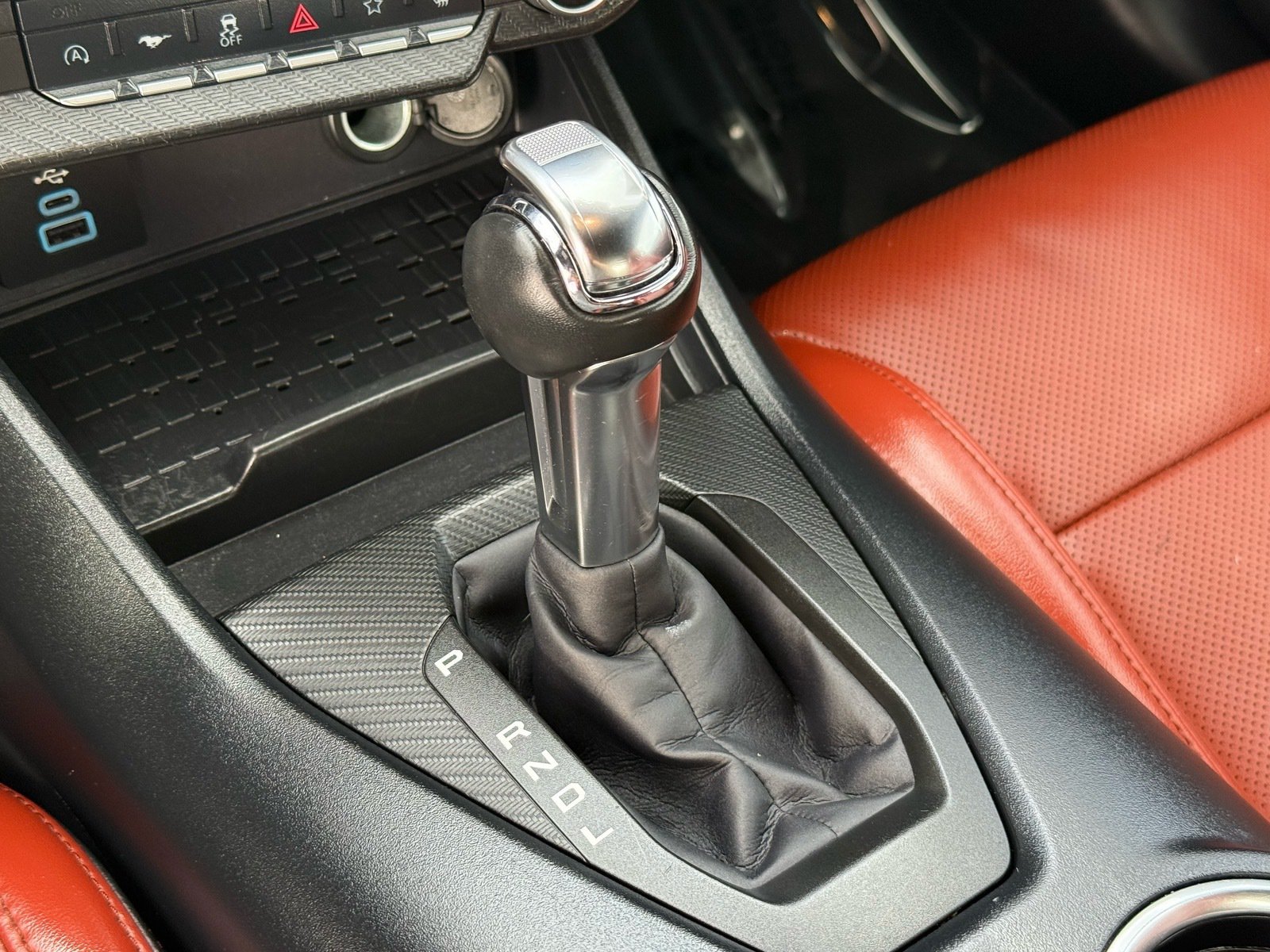 2024 Ford Mustang EcoBoost Premium — photo 24 thumbnail