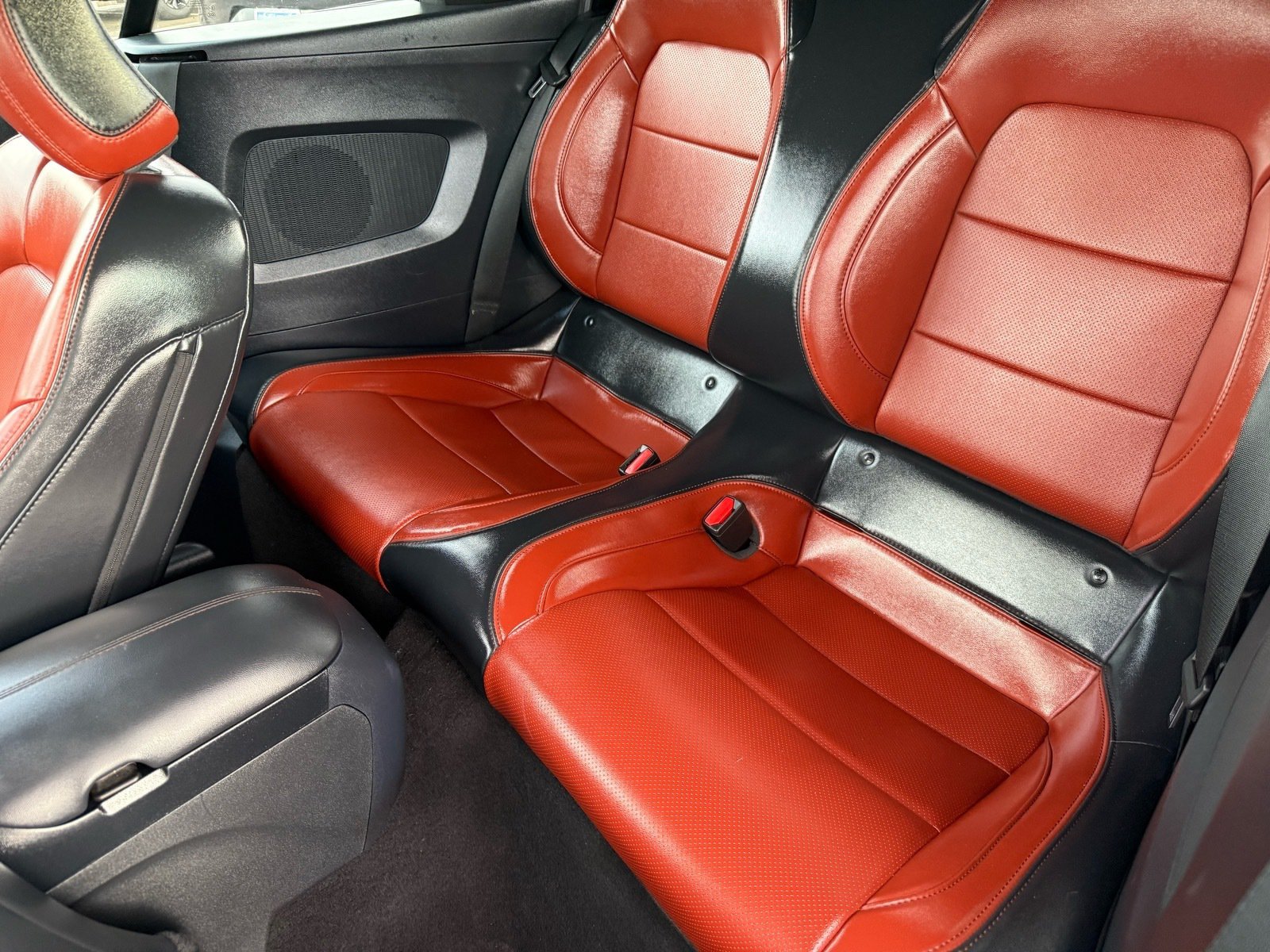 2024 Ford Mustang EcoBoost Premium — photo 26 thumbnail