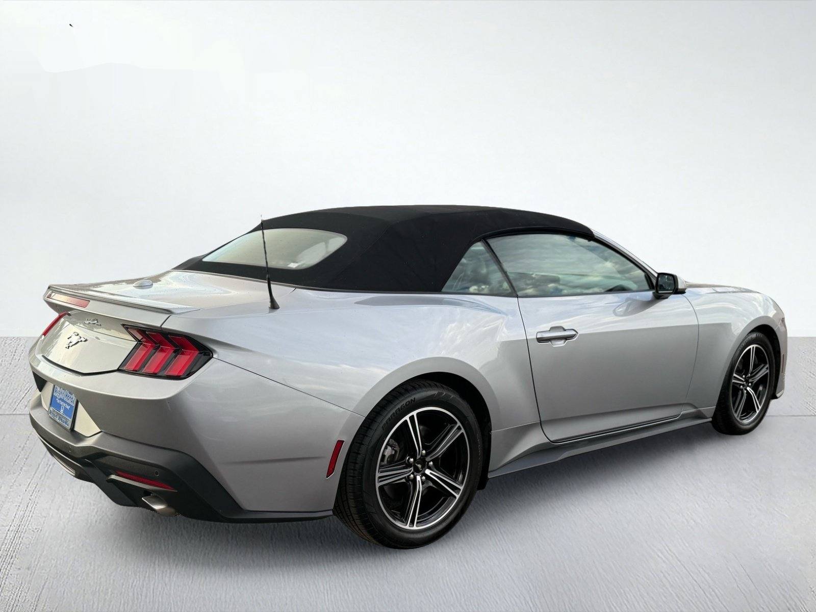 2024 Ford Mustang EcoBoost Premium — photo 7 thumbnail