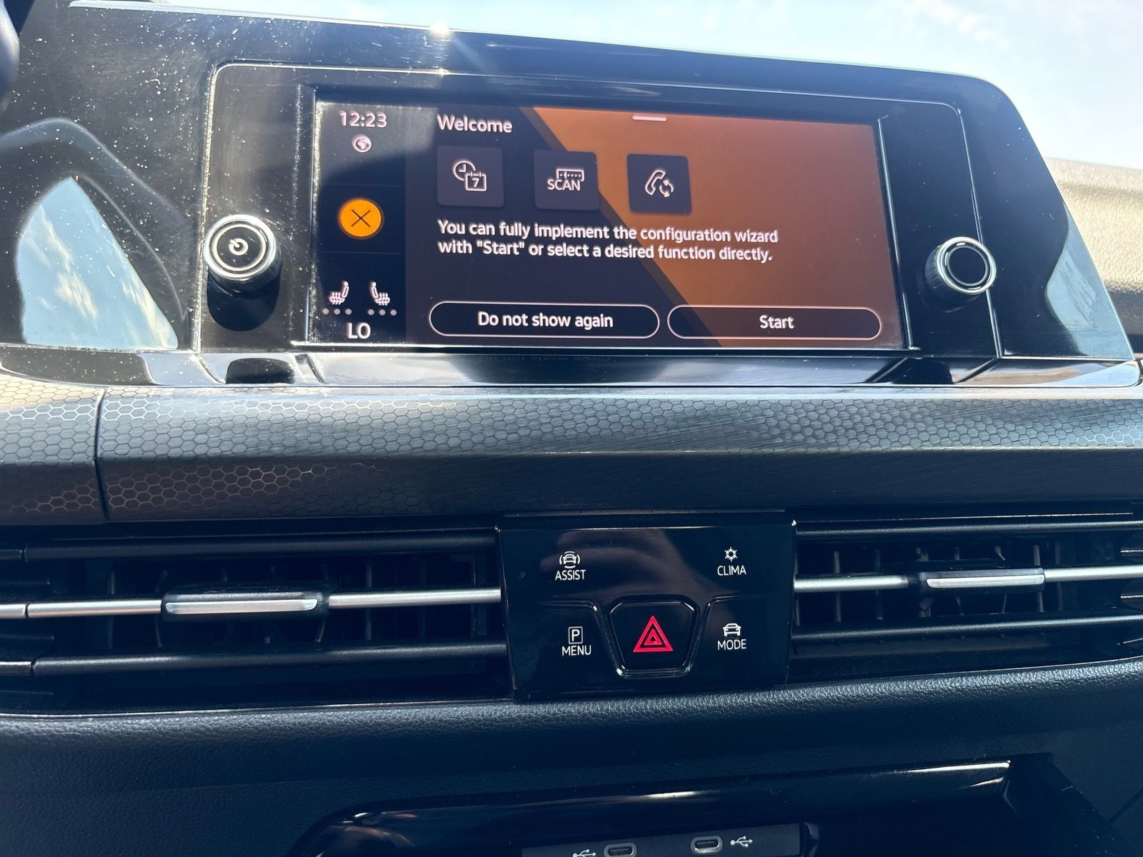 2024 Volkswagen Golf GTI 2.0T S — photo 25 thumbnail