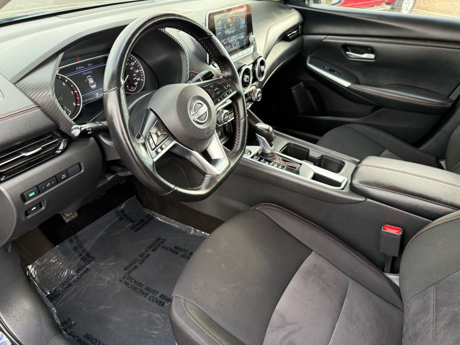 2025 Nissan Sentra SR — photo 10 thumbnail