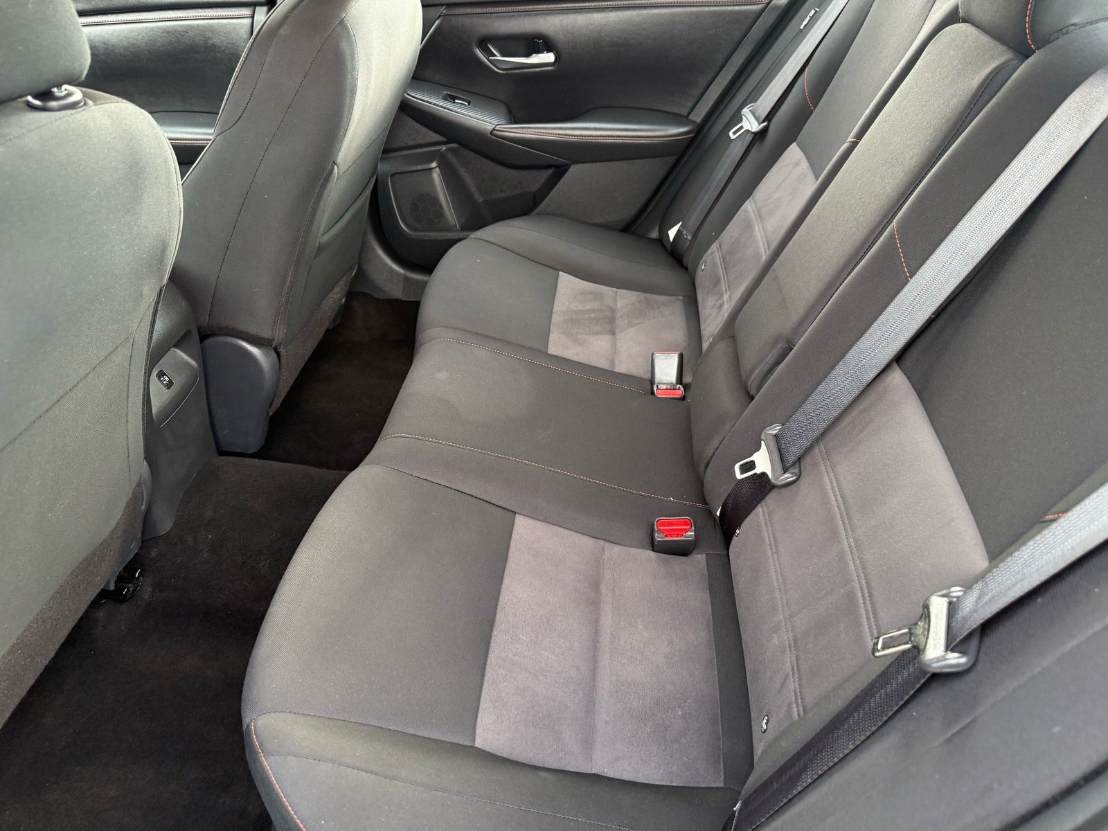 2025 Nissan Sentra SR — photo 25 thumbnail