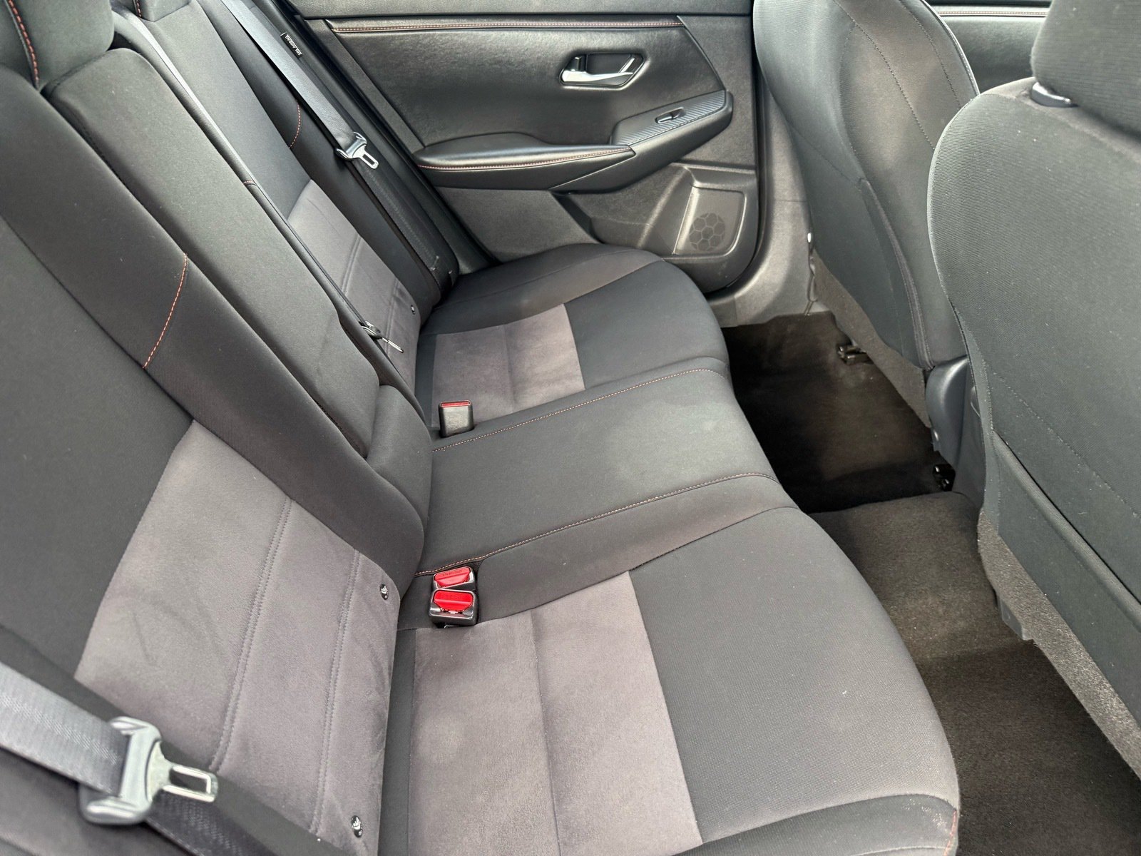 2025 Nissan Sentra SR — photo 27 thumbnail