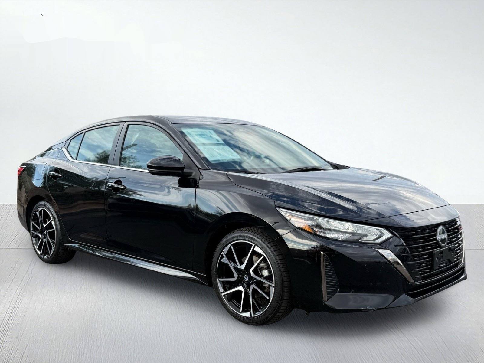 2025 Nissan Sentra SR — photo 8 thumbnail