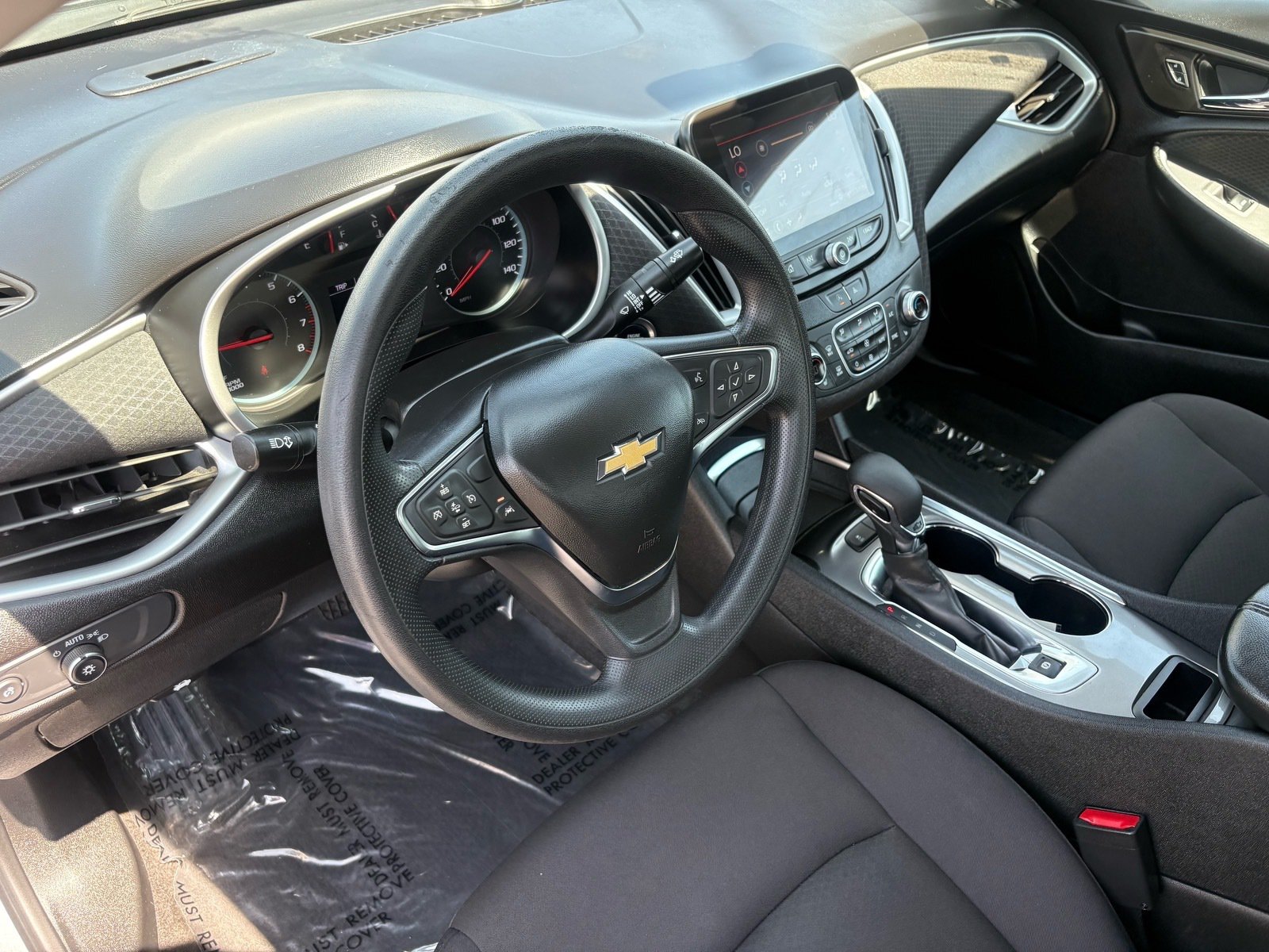 2024 Chevrolet Malibu LT — photo 11 thumbnail