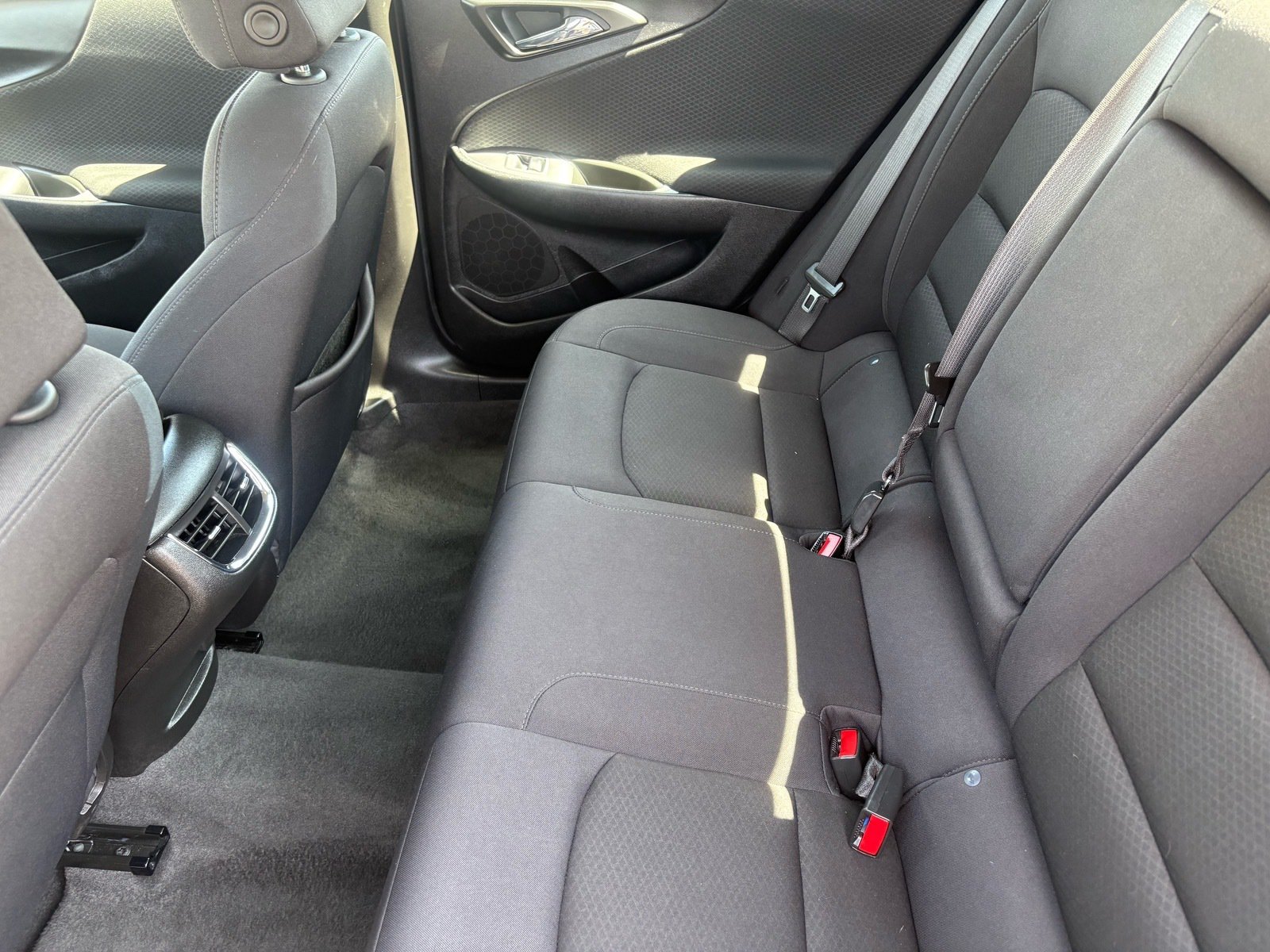 2024 Chevrolet Malibu LT — photo 13 thumbnail